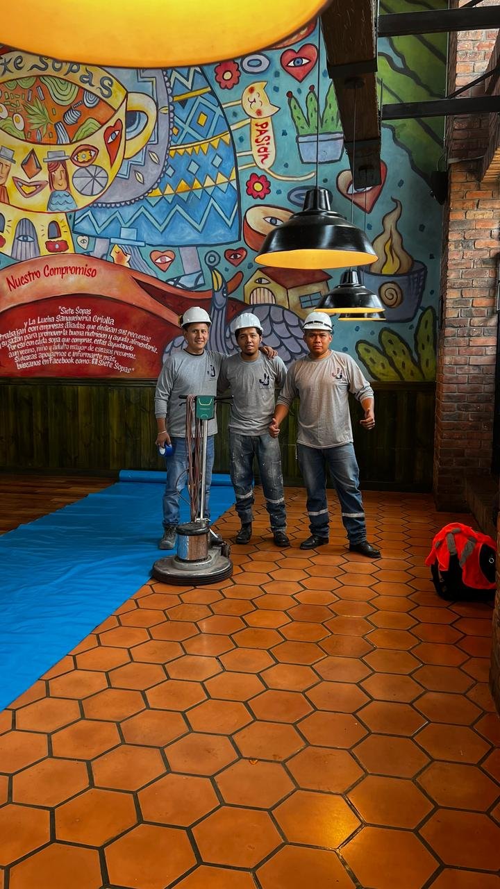 Mantenimiento de Mosaicos Empastados | Limpieza, Pulido y Protección Profesional